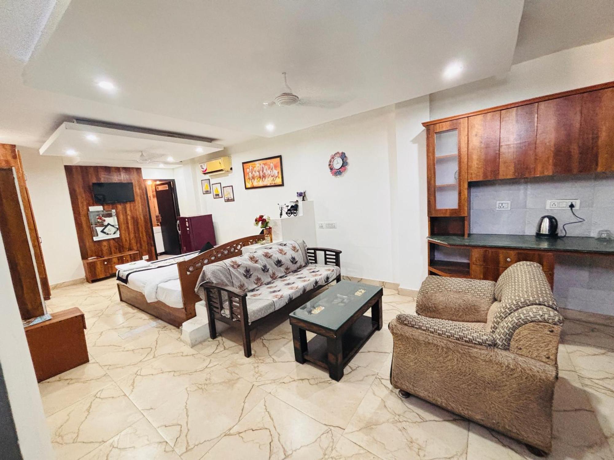 Hauz Khas Villa Ню Делхи Екстериор снимка