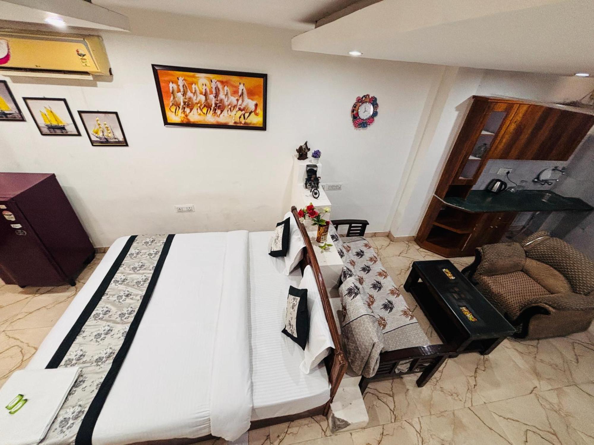 Hauz Khas Villa Ню Делхи Екстериор снимка